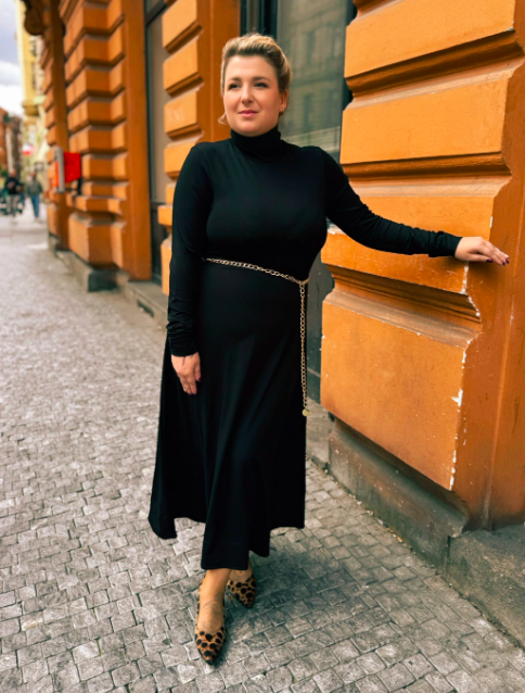 Najděte šaty, ve kterých se budete cítit skvěle: jednoduchý průvodce pro větší velikosti